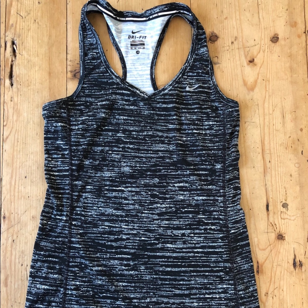 Black Nike dry fit tank
